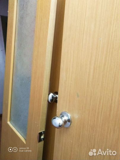 Межкомнатные двери бу 80/200 с витражным стеклом