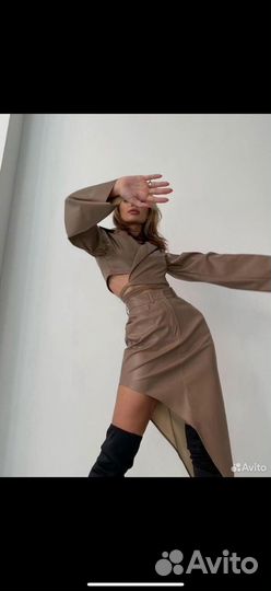 Костюм из экокожи Elladakate