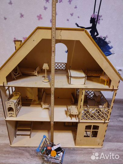 Домик кукольный