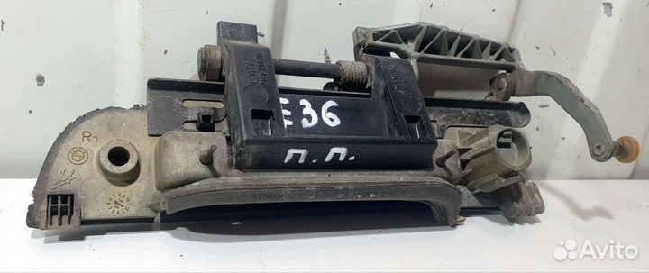 Ручка двери передней правой наружная BMW E36
