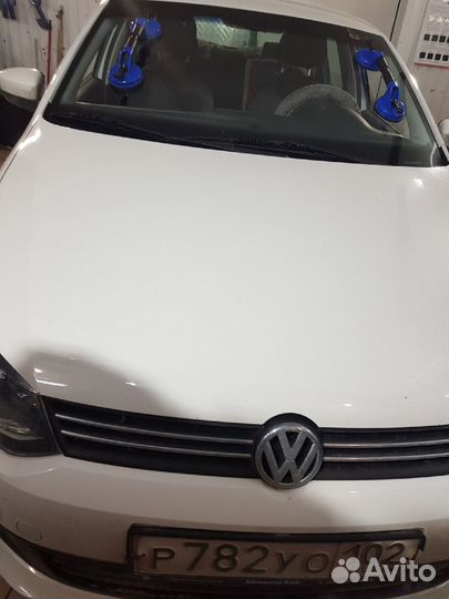 Лобовое стекло на volkswagen polo