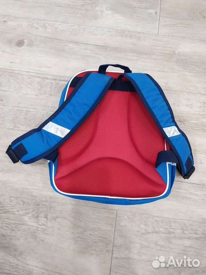 Рюкзак школьный(новый)