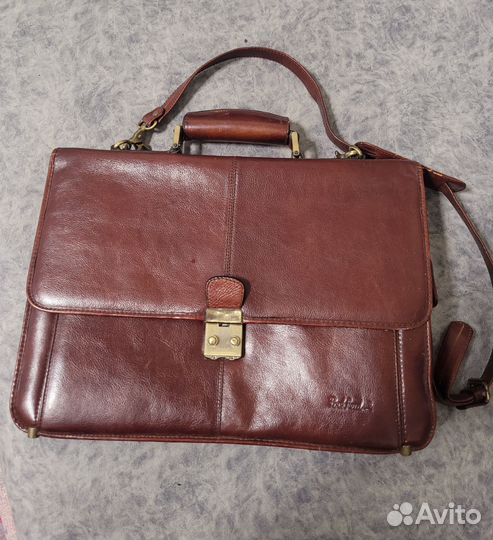 Кожаный портфель rockfeld