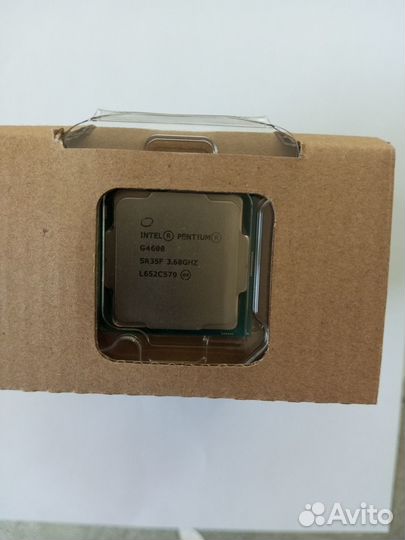 Intel pentium G4600 BOX (с кулером)