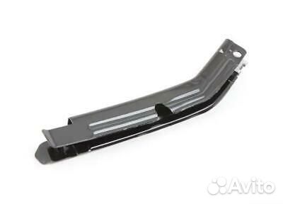 Кронштейн крепления бампе A1648800614