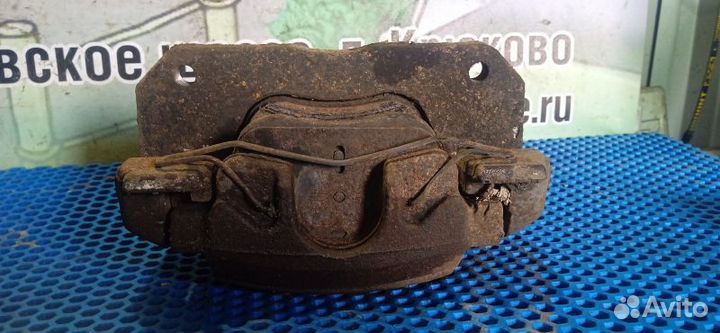 Суппорт передний левый Peugeot 508