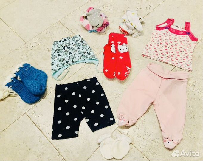 Два больших пакета вещей 68