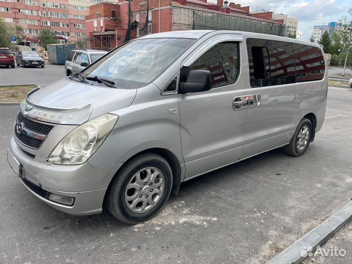 Hyundai Grand Starex 2.5 AT, 2009, 250 000 км