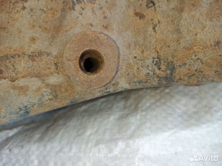 Рычаг задний правый Peugeot 206