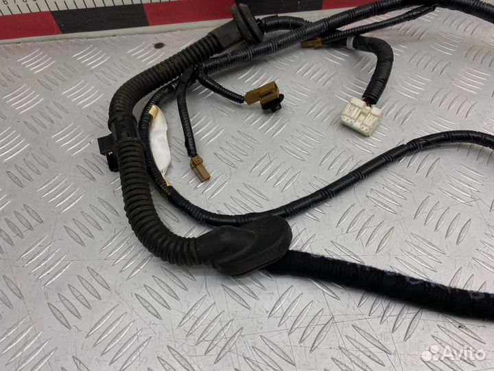 Б/У проводка крышки багажника (коса) задний