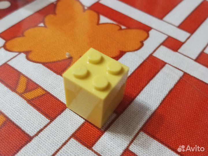 Кубик лего