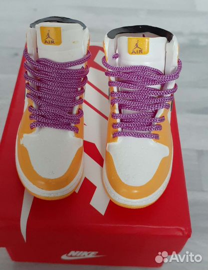 Кроссовки для кукол формата 1/6