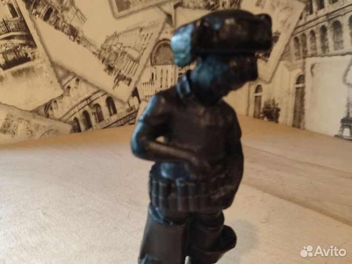 Каслинское литье Маленький охотник