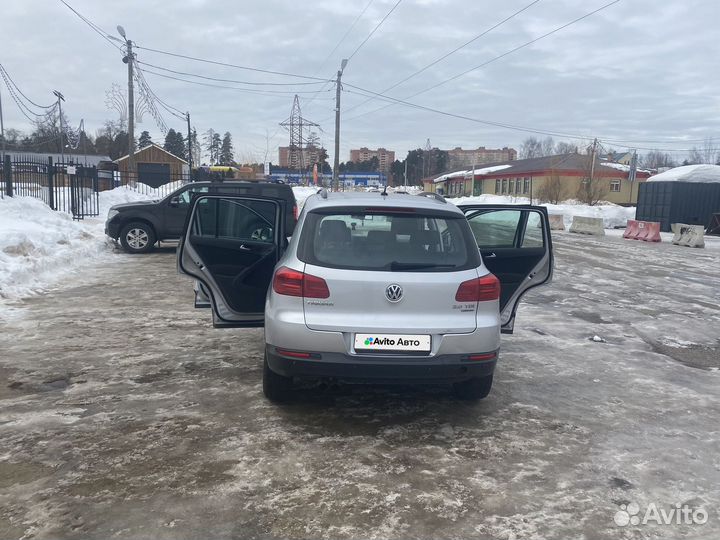 Volkswagen Tiguan 2.0 AT, 2012, 275 000 км