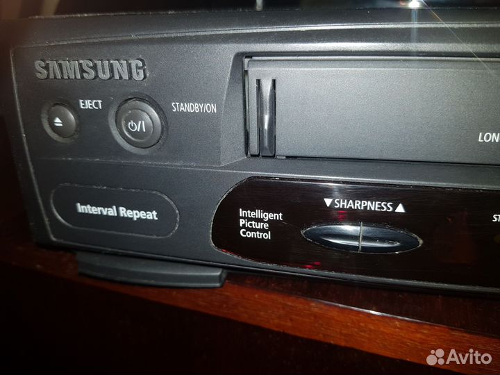 Видеомагнитофон