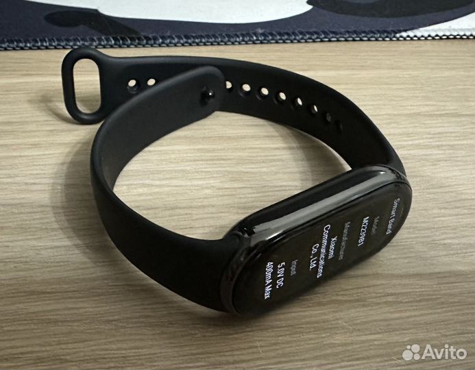 Фитнес браслет Xiaomi Mi Band 8