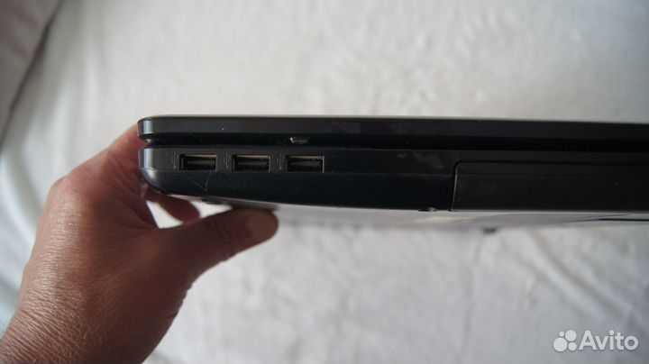 Ноутбук Soni-vaio PCG-91111V