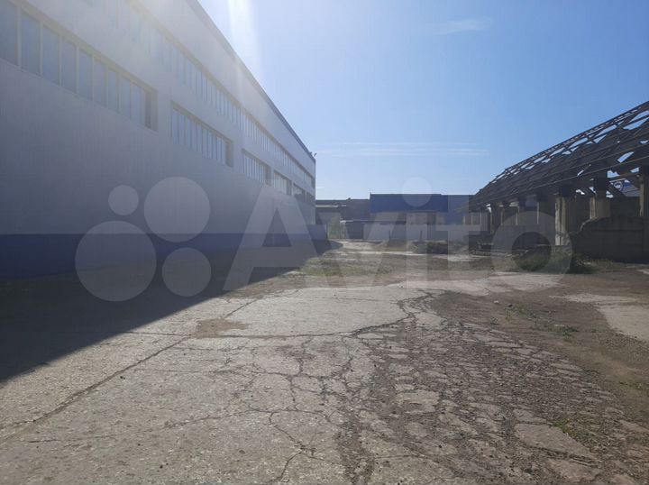 Здание, 5682 м²