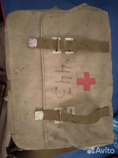 Сумка аптечка санитарная военная СССР