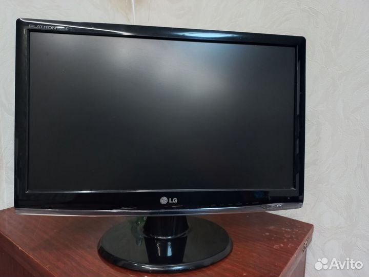Монитор LG