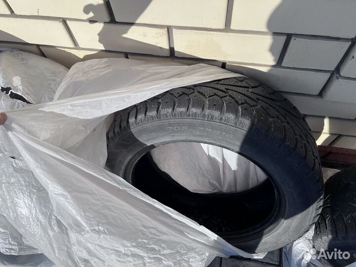 Hankook Winter I'Pike 205/55 R16 94T