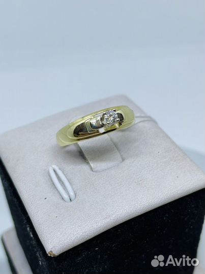 Золотое кольцо с бриллиантом 0.09 ct