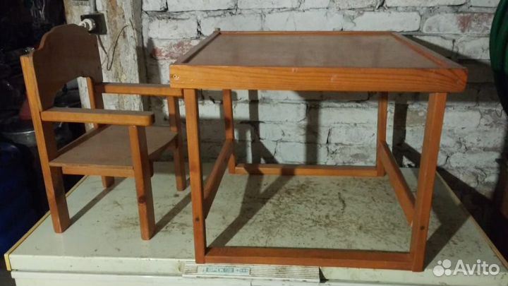 Детский столик и стул