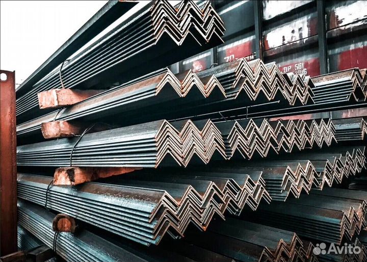 Уголок металлический