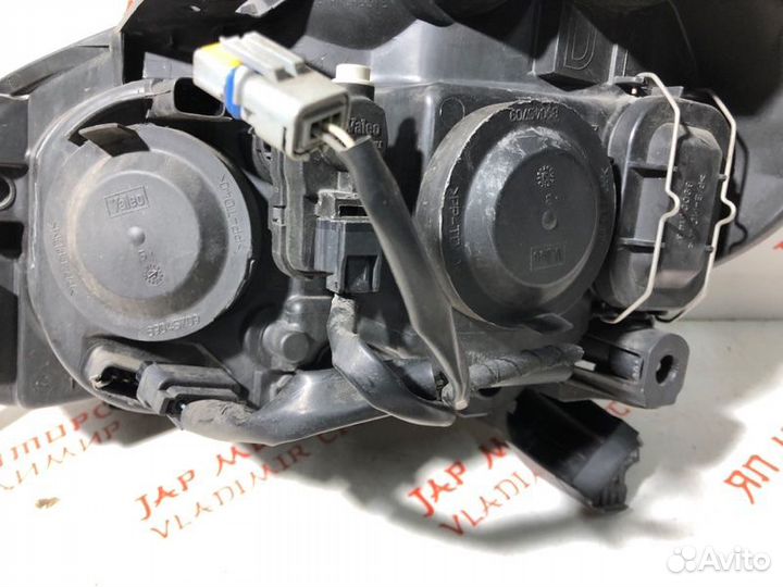 Фара галогеновая правая Renault Clio 3 Lutecia K4M