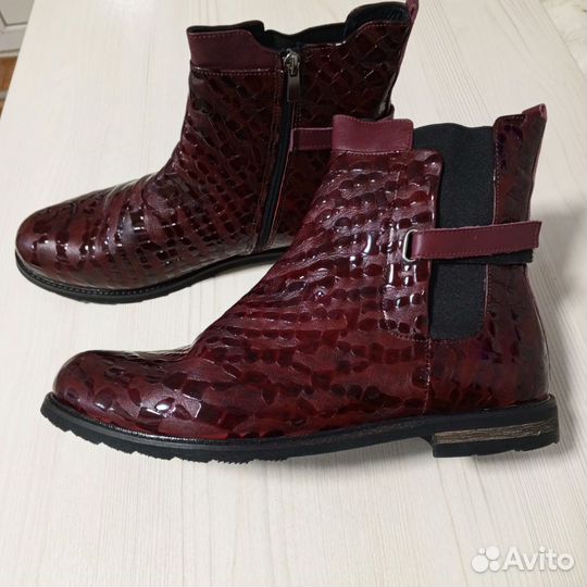 Ботинки демисезонные женские новые