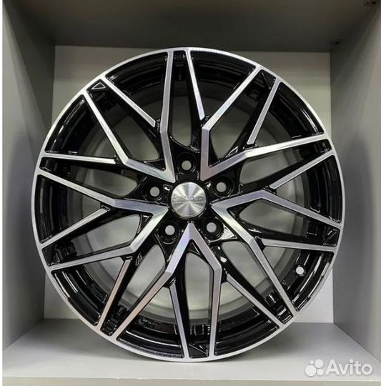 Диск литой R17 5X114,3 d67,1 7J et45 Скад азимут а