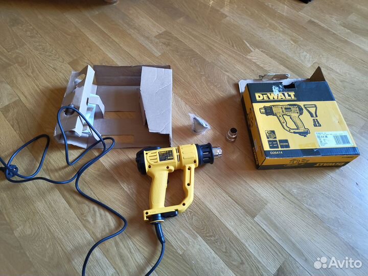 Фен строительный dewalt D26414