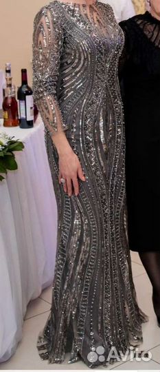 Платье вечернее