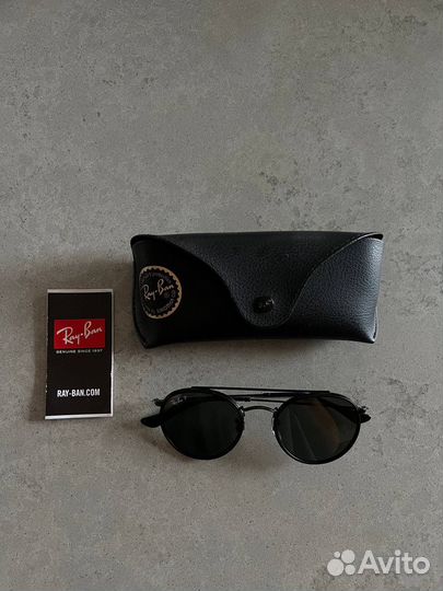 Солнцезащитные очки Ray-Ban