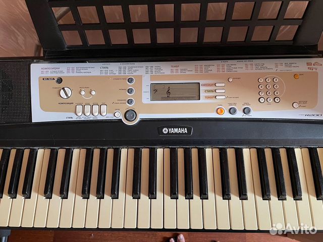 Синтезатор yamaha psr r200