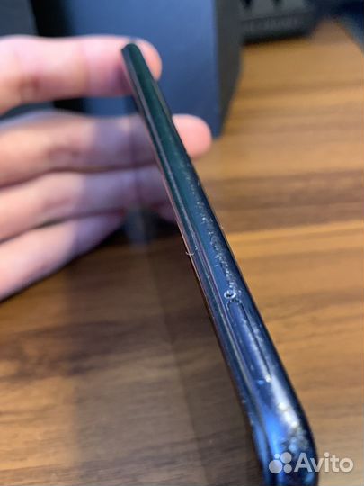 Samsung Galaxy A7 (2018), 4/64 ГБ
