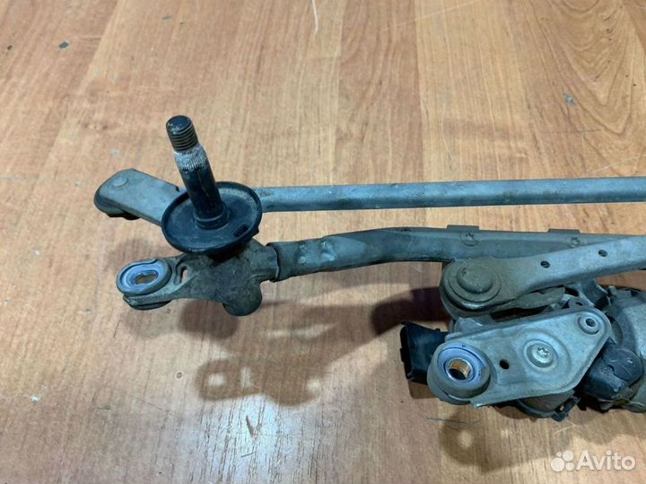 Трапеция стеклоочистителей Nissan Qashqai