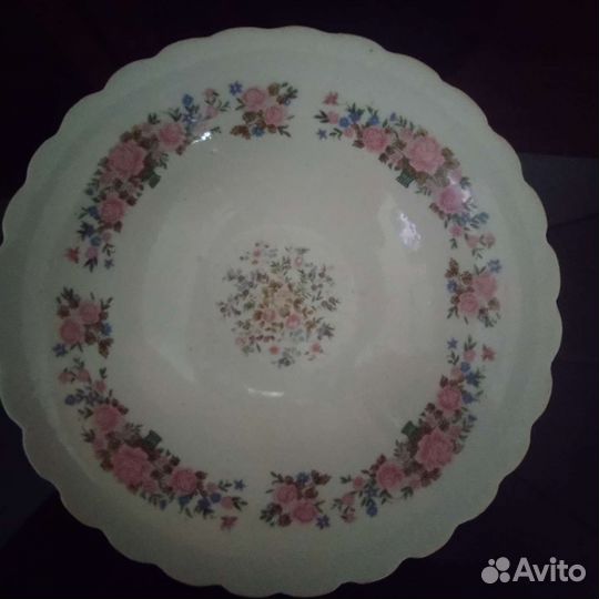 Тарелки разные