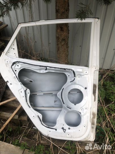 Задняя дверь ix 35