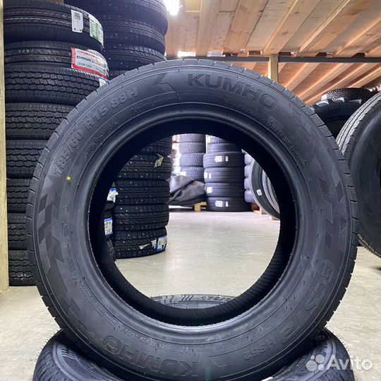 Kumho Ecsta HS52 185/60 R15 88H