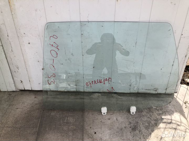 Стекло двери задней левой Mitsubishi Outlander 06