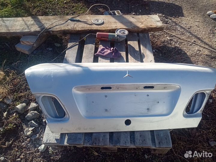 Крышка багажника mercedes w210