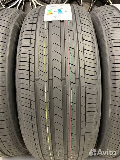 Zmax Zealion 245/35 R20 и 275/30 R20 95W