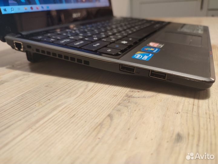 Компактный ноутбук acer