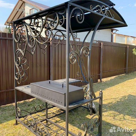 Кованые мангалы с крышей