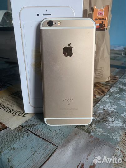 Телефон iPhone 6s