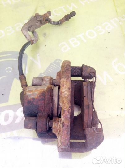 Суппорт передний правый Ford Fiesta MK4 1.3 J4T