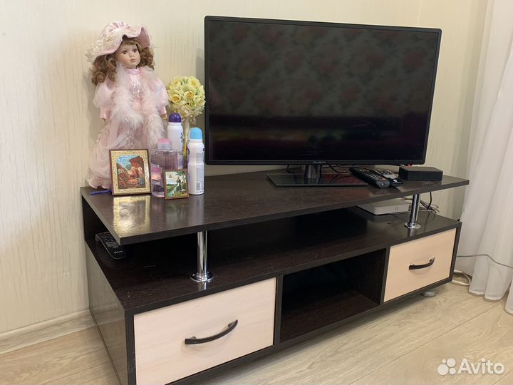 Тумба под телевизор