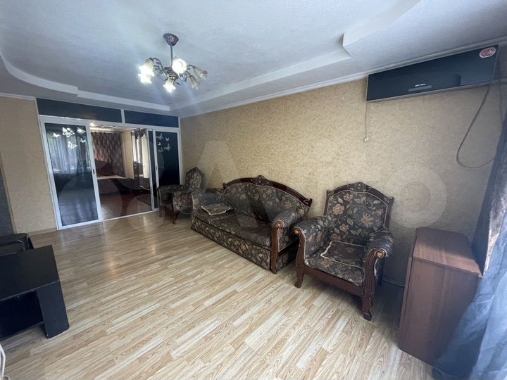 2-к. квартира, 50 м², 2/5 эт.