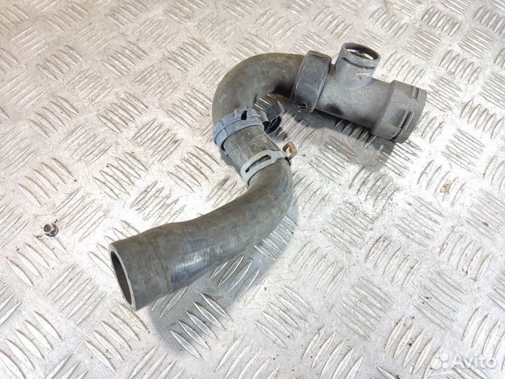 Патрубок радиатора Audi A6 c5 C5